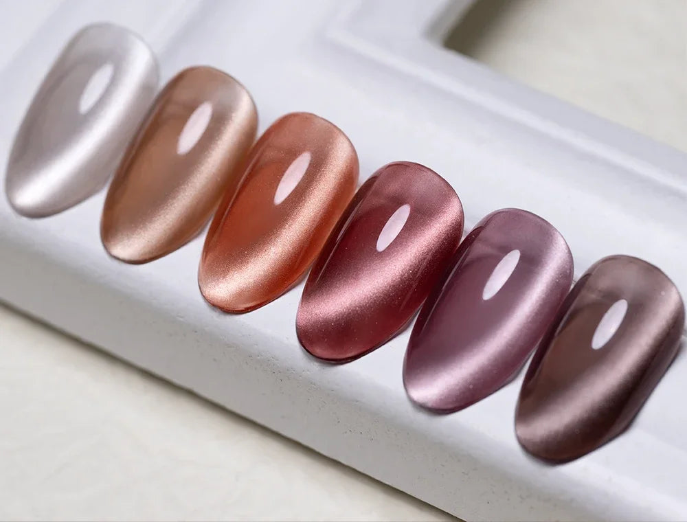 BOZLIN 7.5ML Amber Moonlight Cat Magnetic Gel Nail Polish White Light Magnetic Nail Sparkling Glitter Semi Permanent Varnish